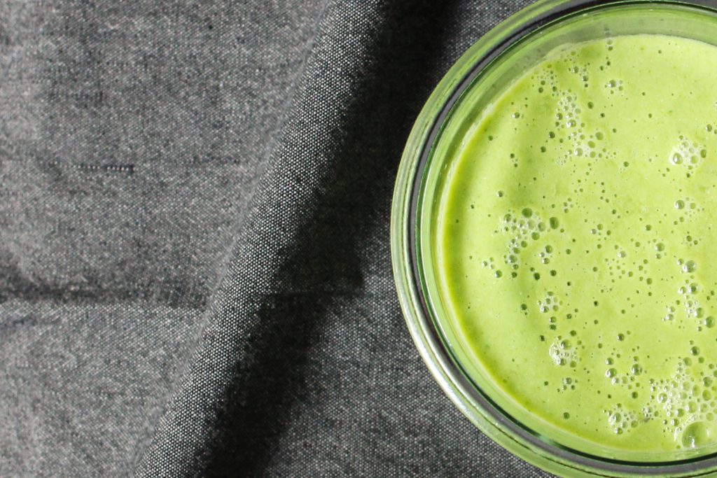 Pear and Arugula Smoothie