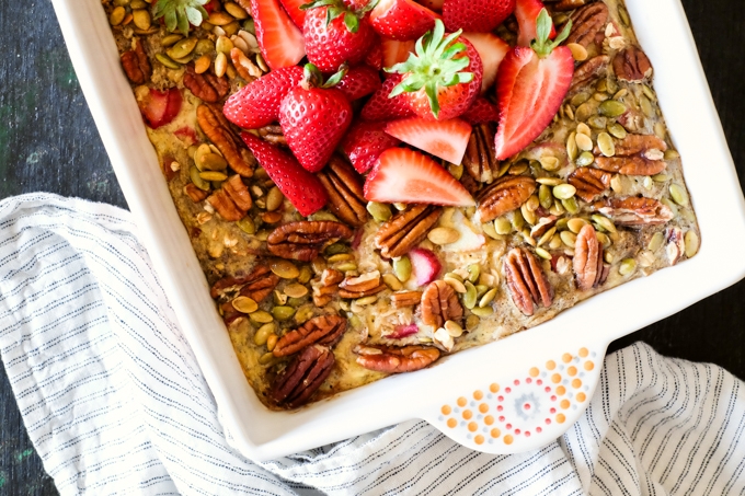 Strawberry Rhubarb Baked Oatmeal Recipe