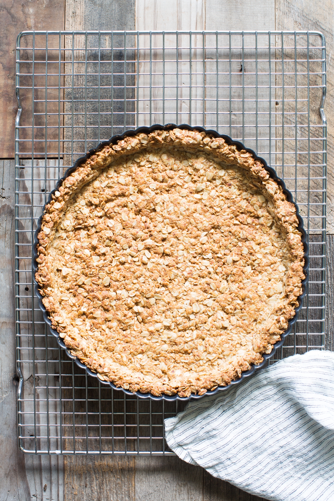 Almond, Oat and Honey Crust