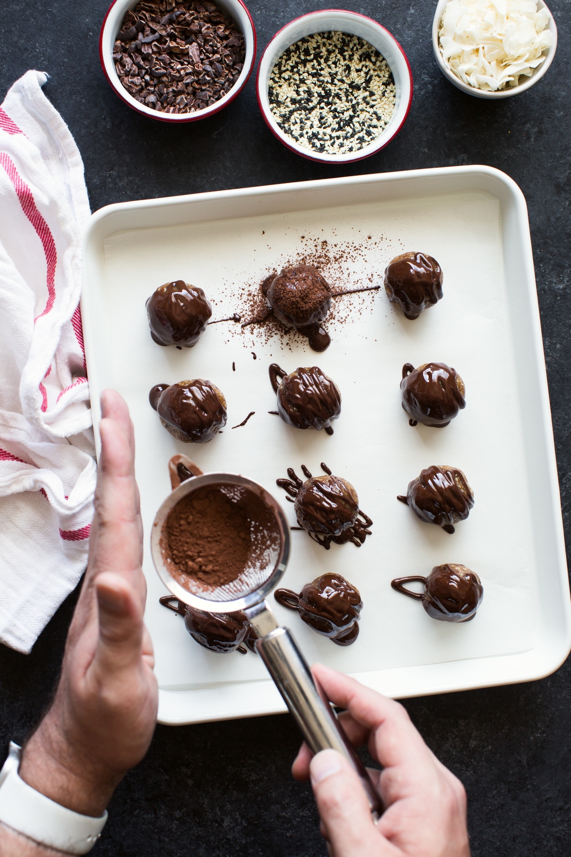 Topping Date, Pecan and Coconut Bites