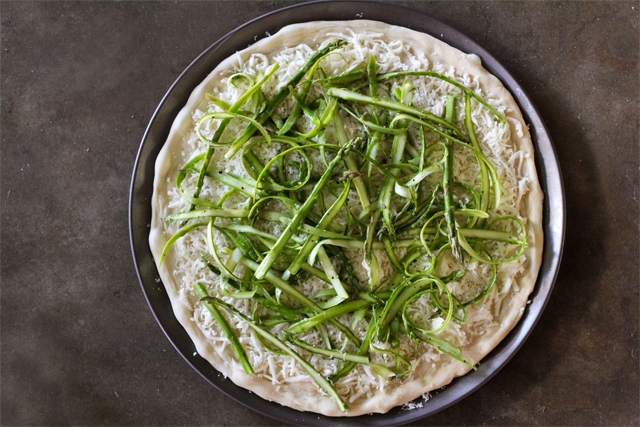 Pizza Building - Asparagus