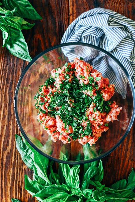 Ground Turkey Meat with Basil