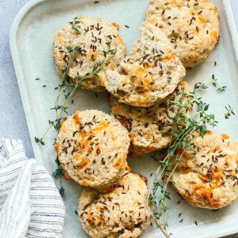 Rye Biscuits with Gouda and Thyme