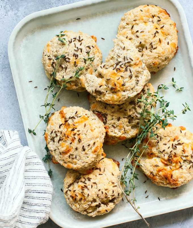 Rye Biscuits with Gouda and Thyme