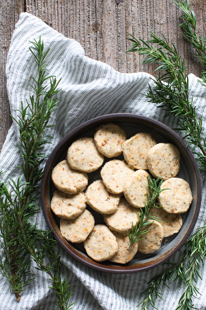 Rosemary Toasted Hazelnut Shortbread Cookies Recipe