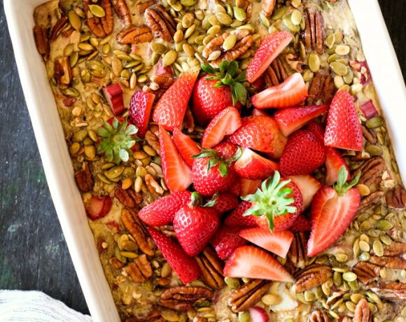 Strawberry Rhubarb Baked Oatmeal Recipe