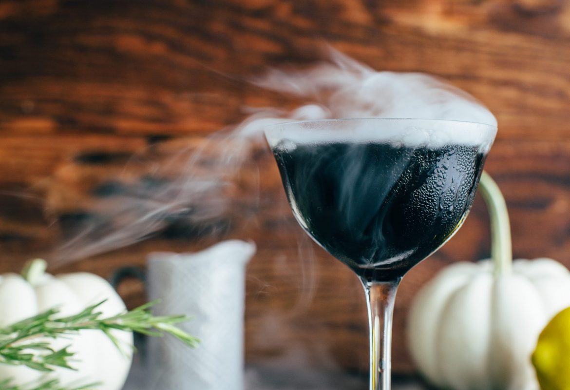 Midnight Fog, a Halloween Cocktail Recipe