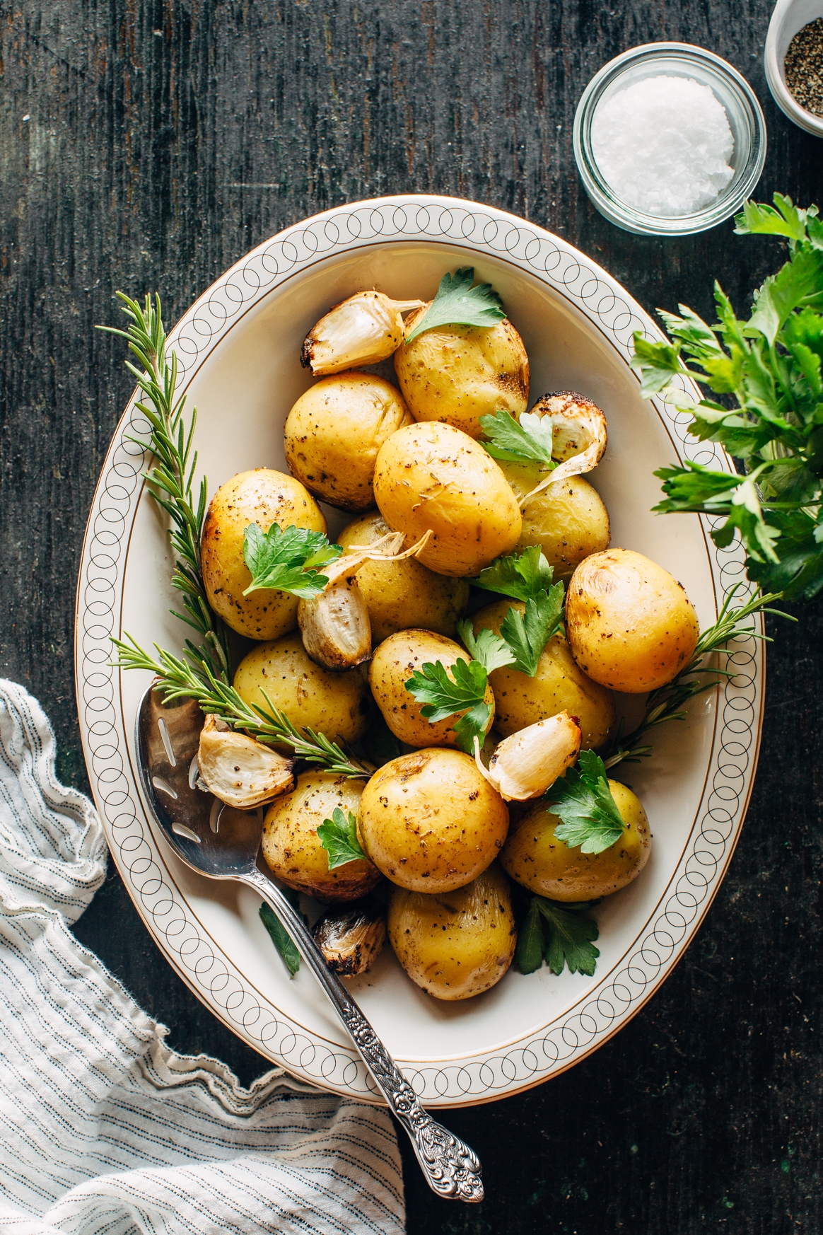 Grilled Potatoes with Garlic and Herbs